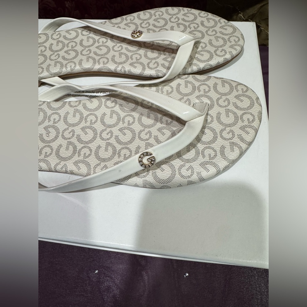 Guess Women's Cream and Gold Sandals - Picture 2 of 4